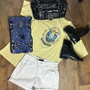 Tommy Bahama Mermaid Pinup Girl Tee – Tropical Graphic T-Shirt Resort